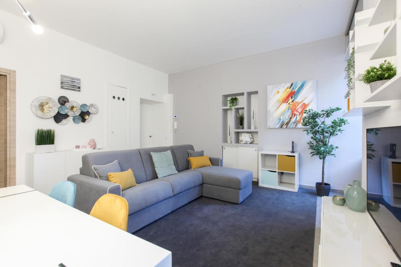 Modern Apartment Close To Shopping District Mailand Exterior foto