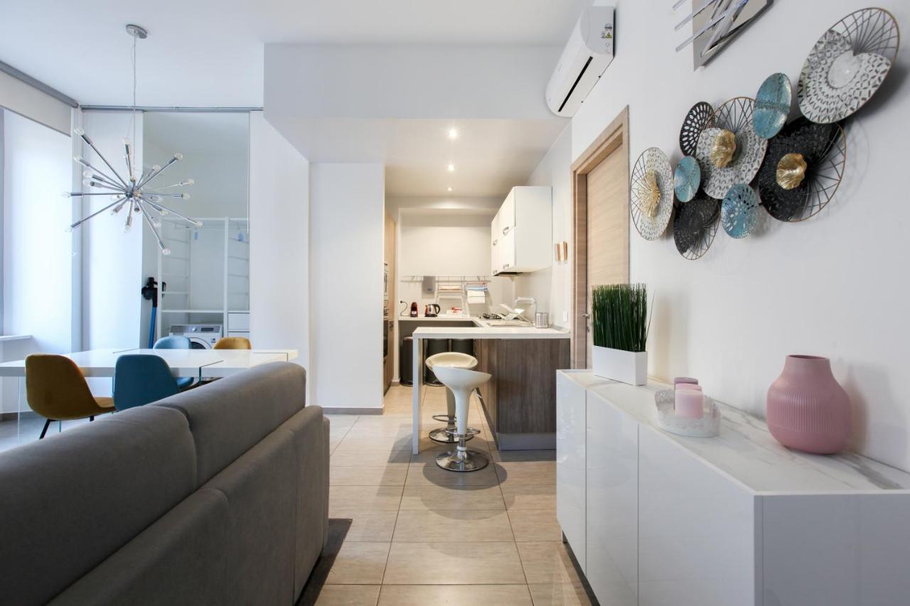 Modern Apartment Close To Shopping District Mailand Exterior foto